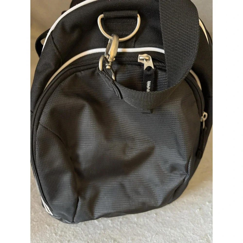 Ogio Travel Duffel Sports Gym Bag Team‎ Baseball Black Zippers Heavy Strap Golf
